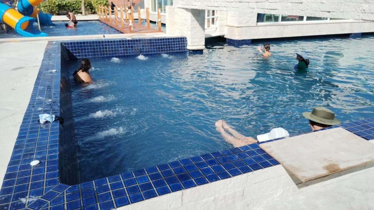 Beachaccess Hotelzone 3705 Cancún Buitenkant foto
